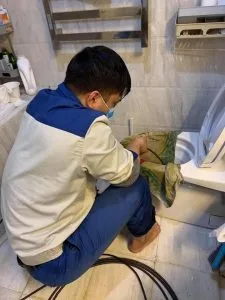 Thông tắc bồn cầu tại phường Thọ Xương: Xử lý mọi vật cản khó nhất