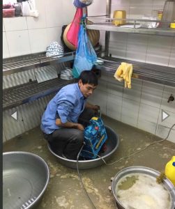 Thông tắc cống tại phường Phúc Lợi quận Long Biên - Urenco Hà Nội: Hố ga bị tắc nghẽn