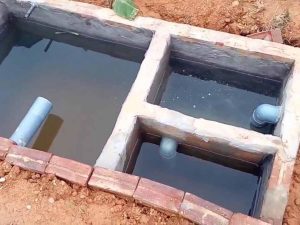 Hút bể phốt tại phường Quan Hoa quận Cầu Giấy - Hà Nội Urenco:
Cấu tạo bể phốt 3 ngăn và nguyên lý hoạt động giúp giảm tắc nghẽn
